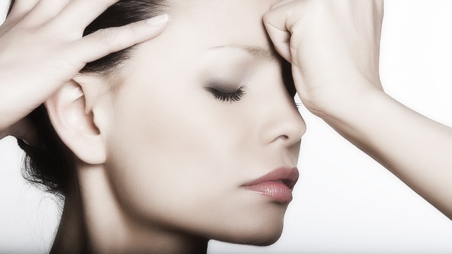 Болит правая часть головы и правый глаз и зуб