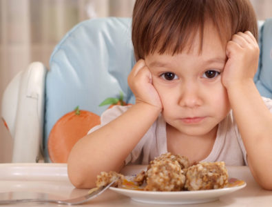 Причины головной боли и повышенной температуры у детей