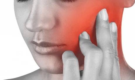 Что делать если болит голова и челюсть