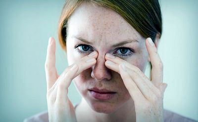 Болит голова когда шевелю ей