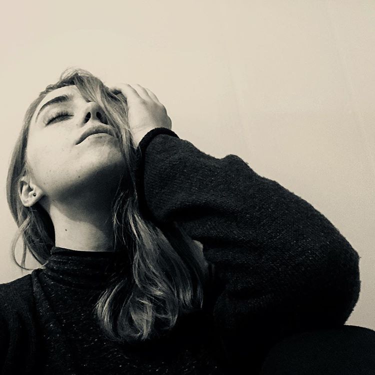 Болит голова от нервов