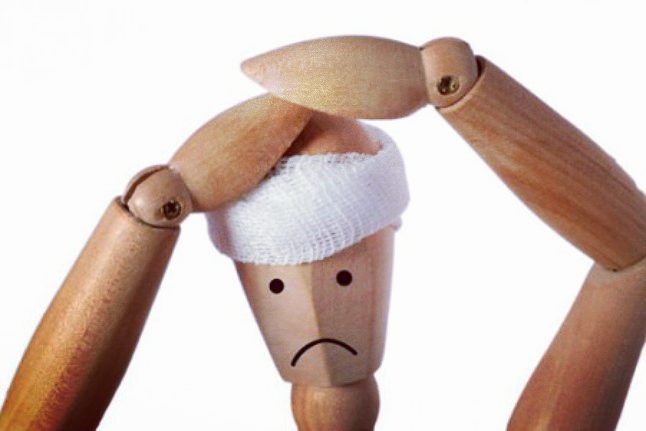 Немеет голова