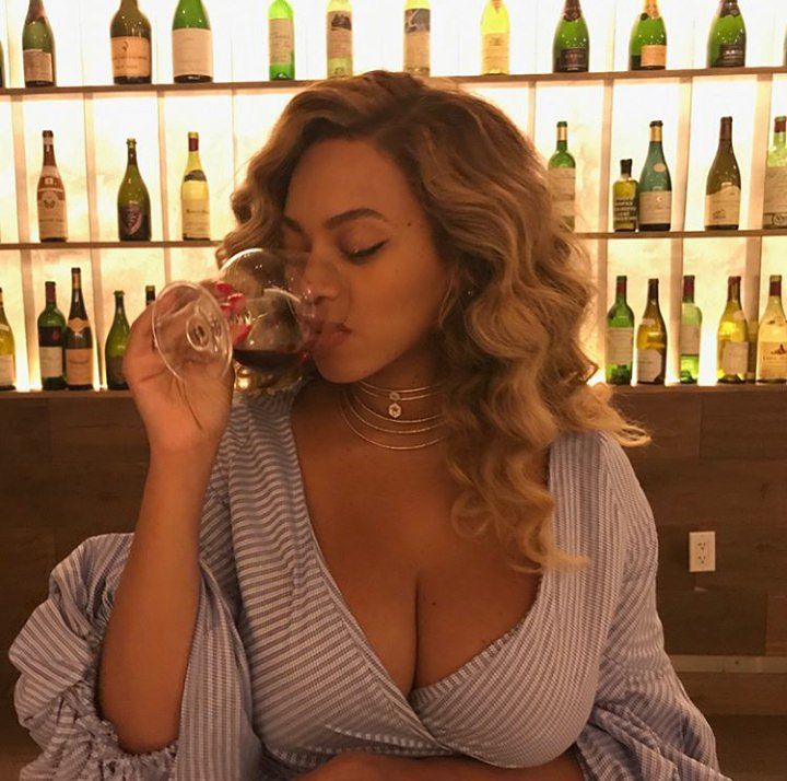 После вина болит голова