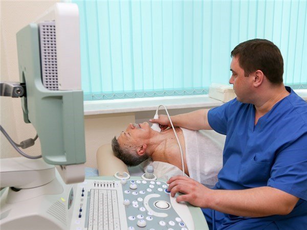 Проведение УЗИ в области шейного отдела позвоночного столба